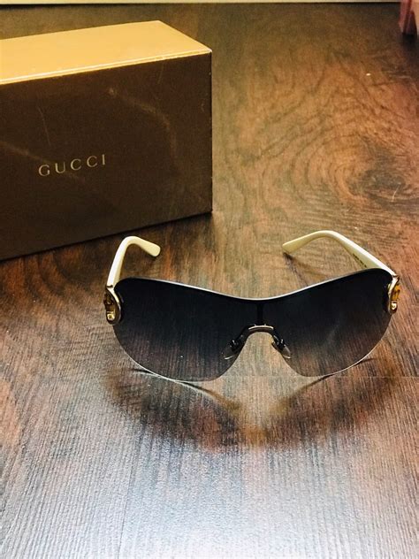 authentic new gucci sunglasses women.